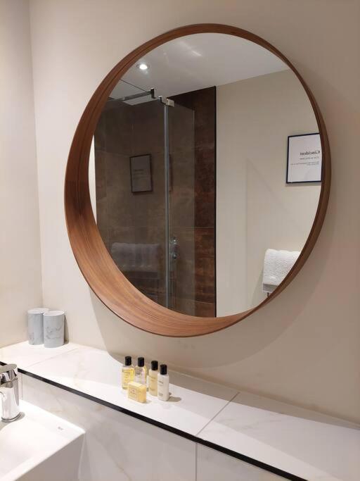 The Gin Suites Luxury Studio Apartamento