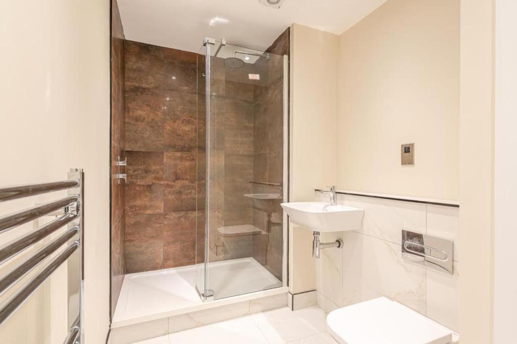 Apartamento The Gin Suites Luxury Studio