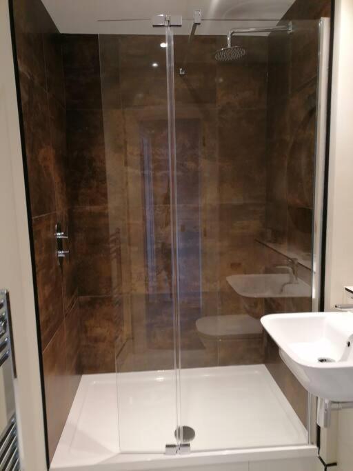 Apartamento The Gin Suites Luxury Studio